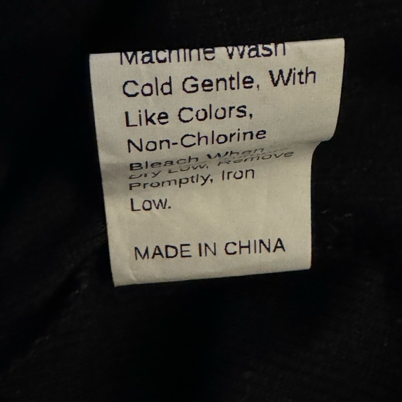 SHEIN Top - Picture 8 of 8